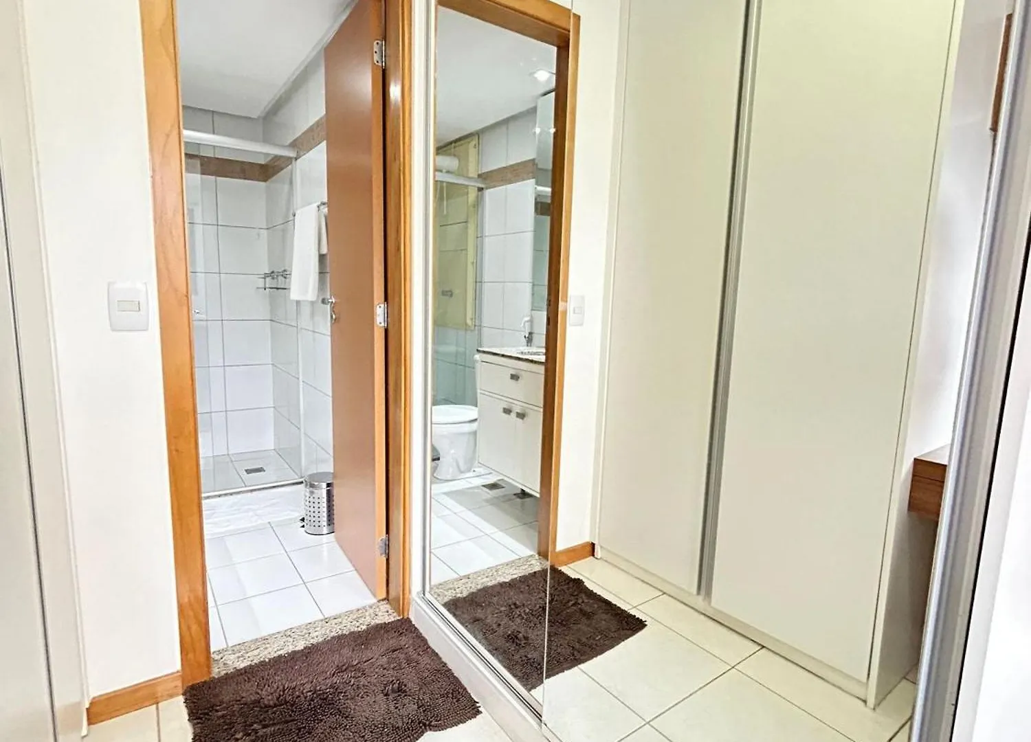 Life 209 Apto Em Resort Beira Lago Com Tv Smart Brasilia Brazil