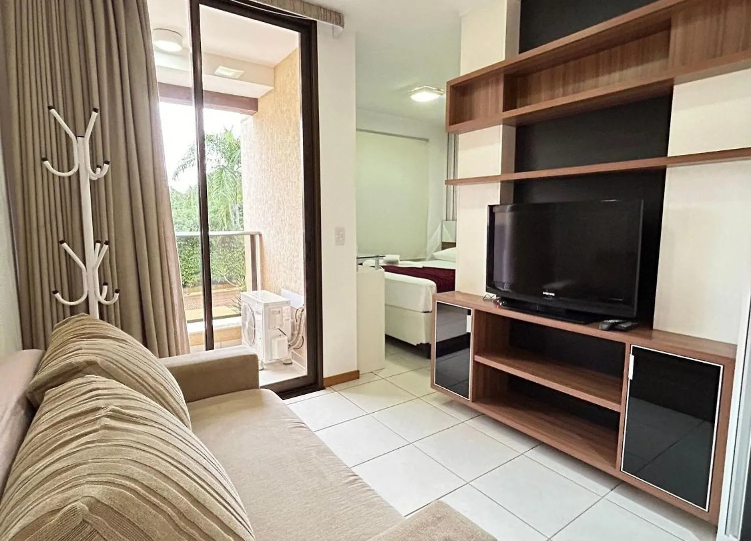 Life 209 Apto Em Resort Beira Lago Com Tv Smart Brasilia
